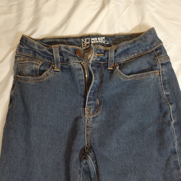 Jean - Picture 2 of 3